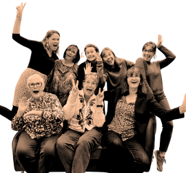 Photo des actrices de la pièce de théâtre 8 femmes, jouée par la troupe de l'association Théâtre et loisirs de Basse-Goulaine